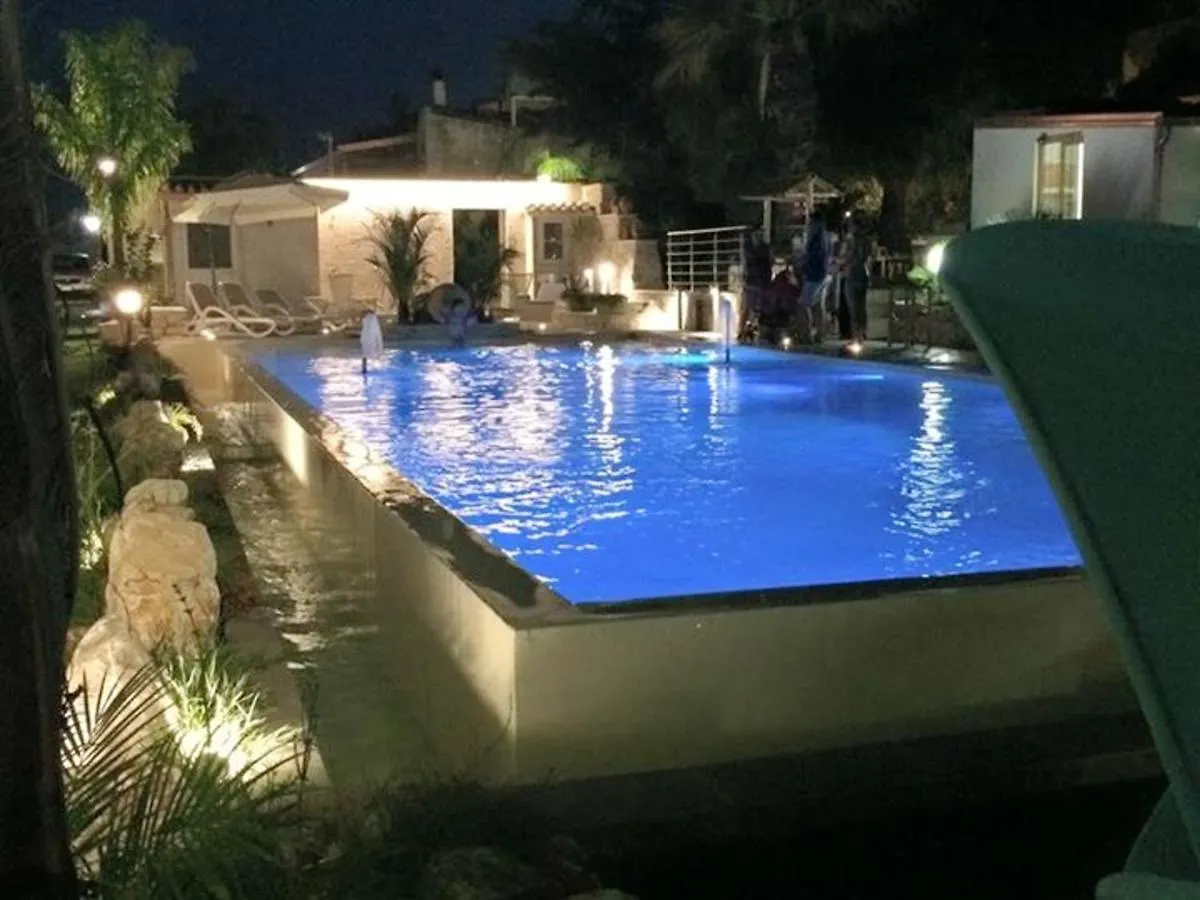 Charming Apartment In Pozzallo With Shared Pool 65 M² 0*,