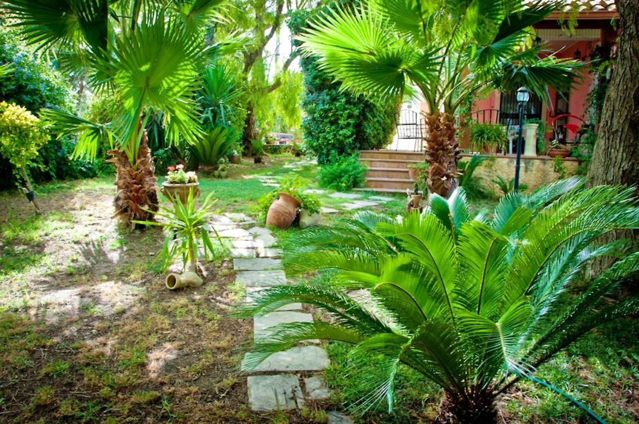 Charming Apartment In Pozzallo With Shared Pool 65 M²